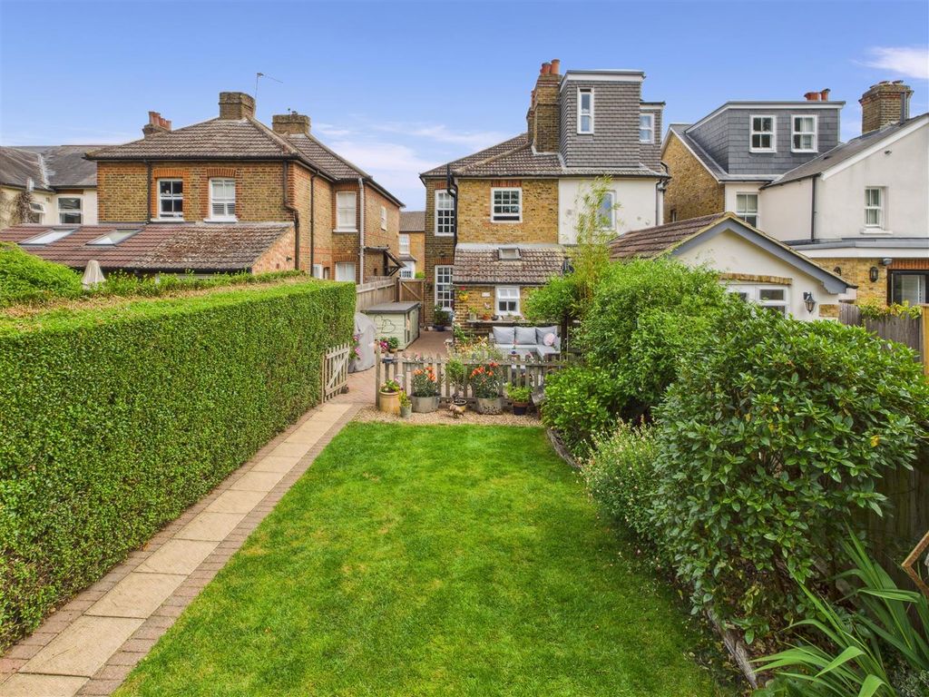 Property photo 1 of 20