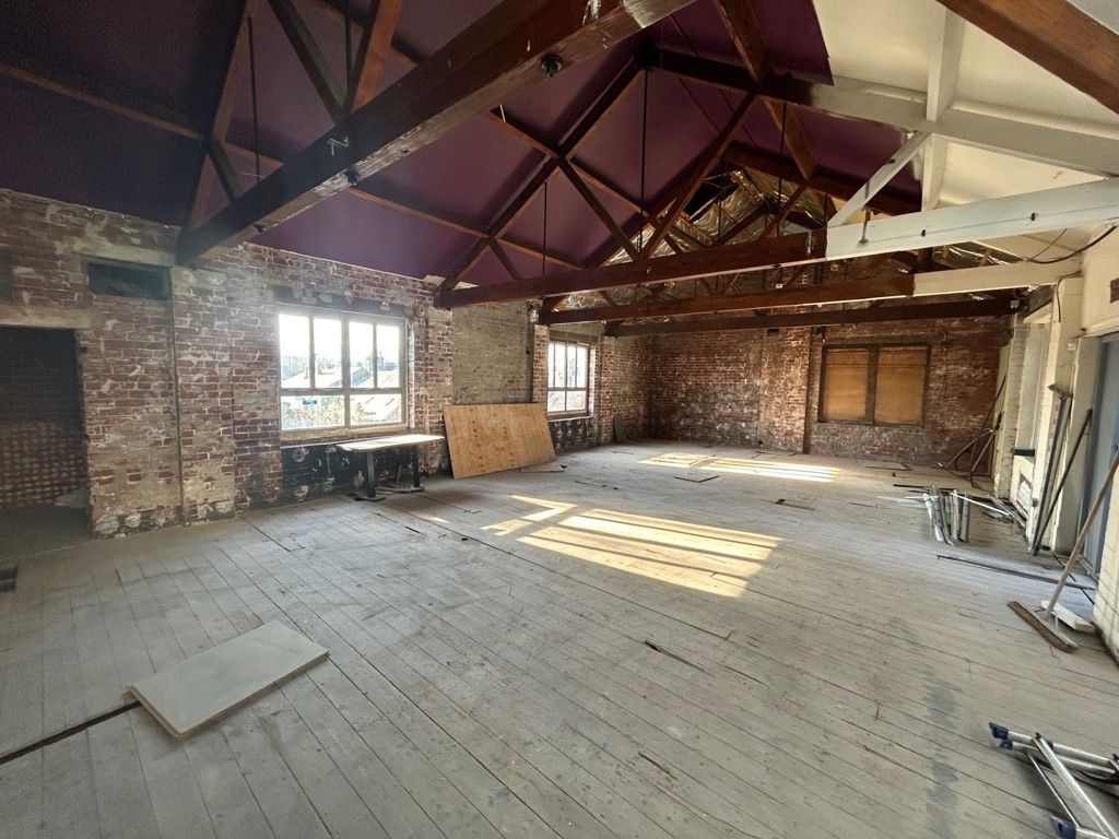 Property photo 2 of 6 3