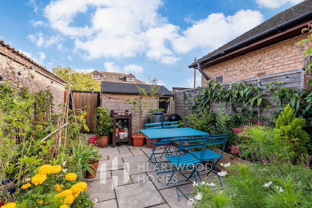 Property photo 3 of 15