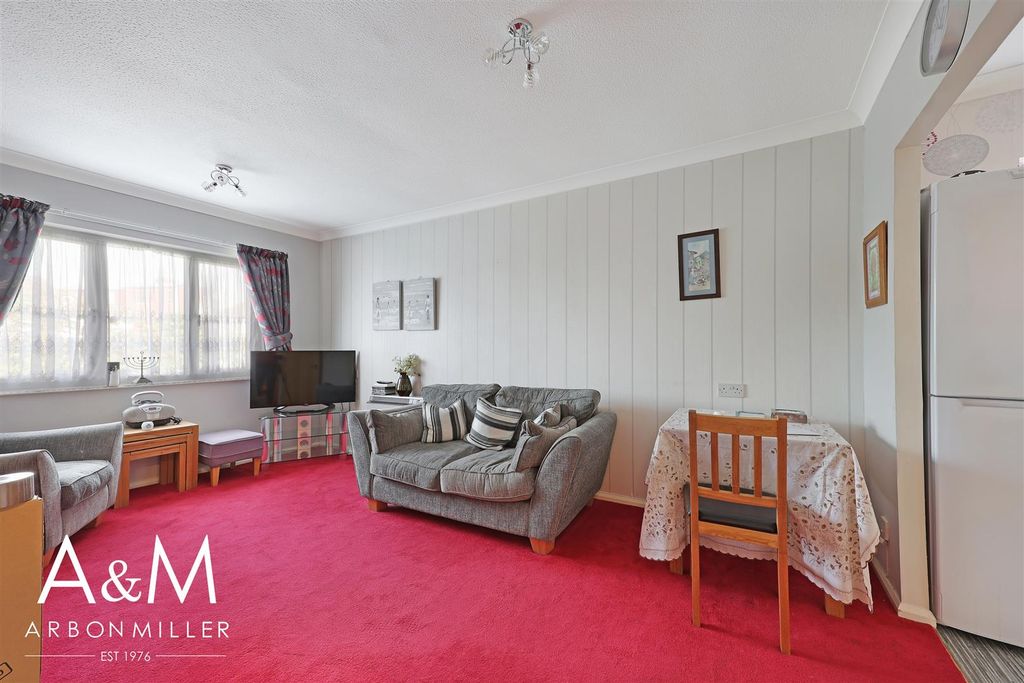 Property photo 2 of 20 4D4A0530.Jpg