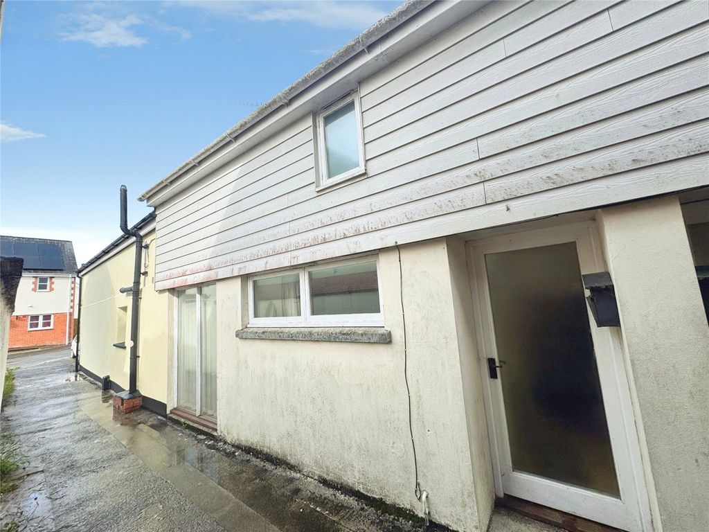Property photo 1 of 8 Picture No. 06
