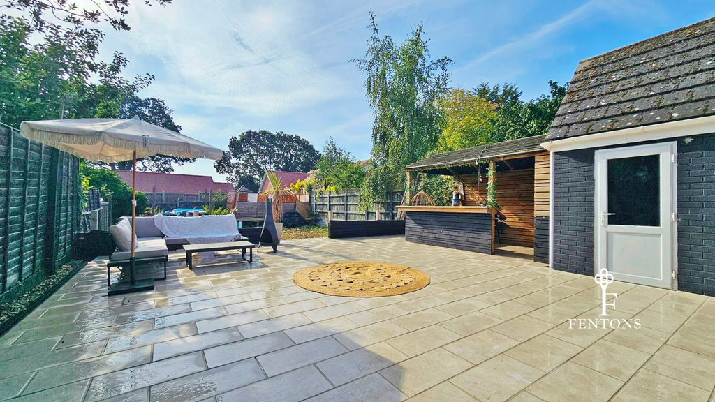 Property photo 2 of 2 Terrace / Patio