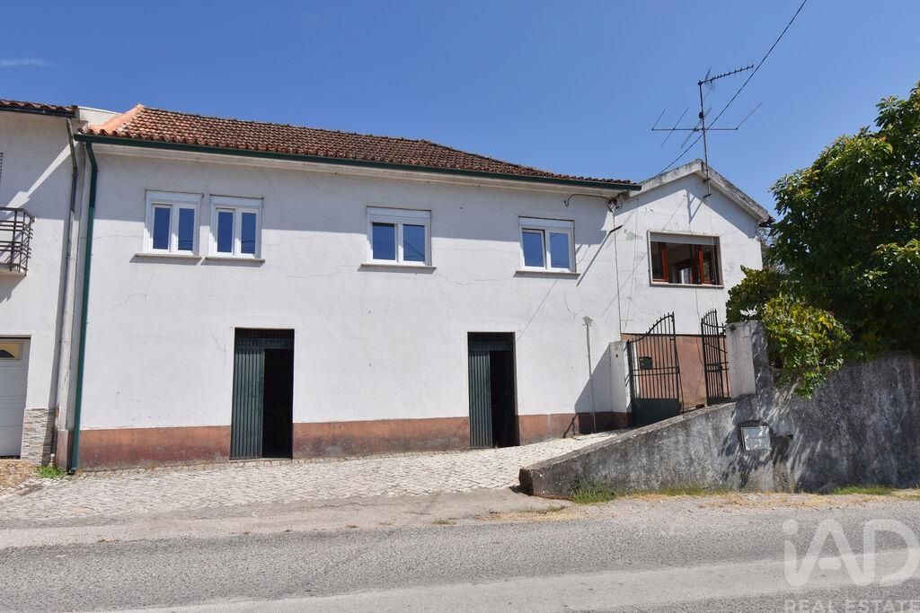 Property photo 1 of 34