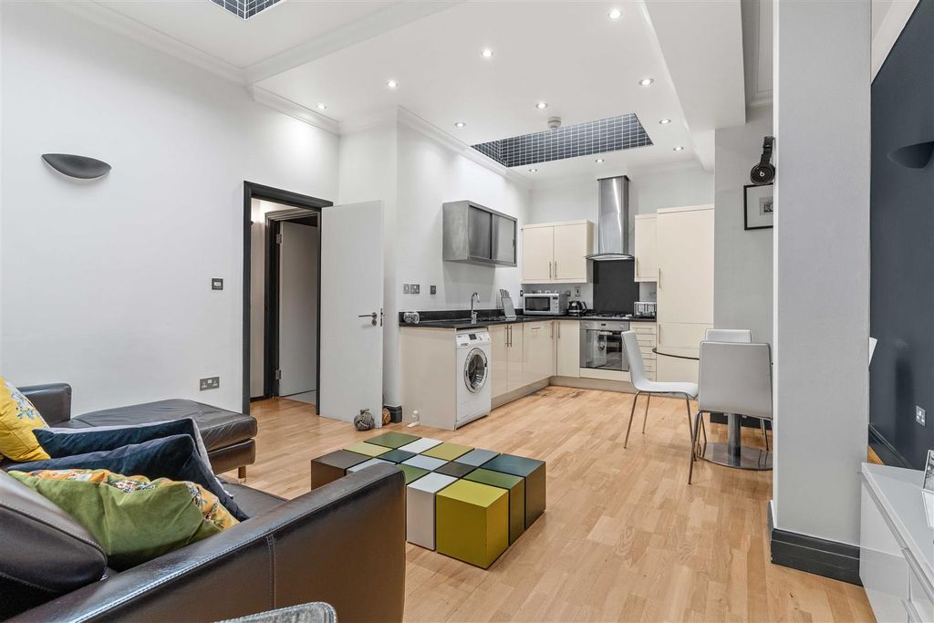 Property photo 2 of 16 6 Castle View 8.Jpg