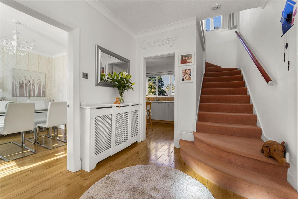 Property photo 3 of 42 3.Jpg