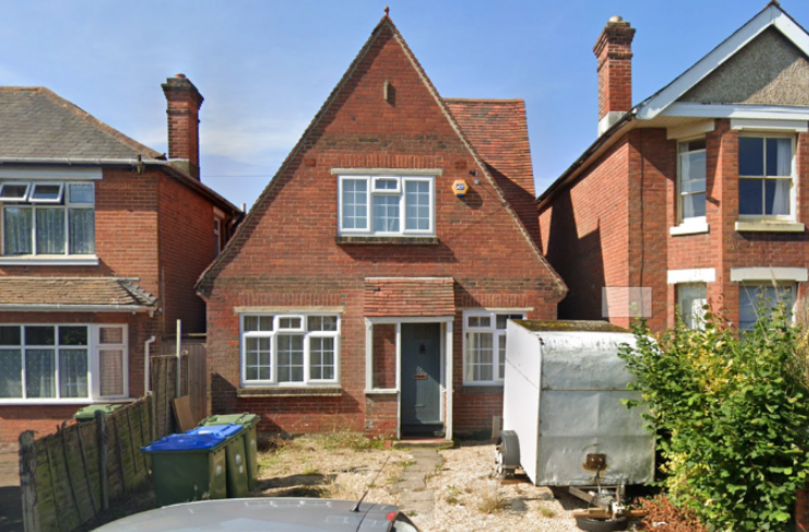Property photo 1 of 12