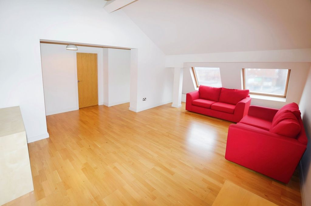 Property photo 2 of 16 Picture No. 31