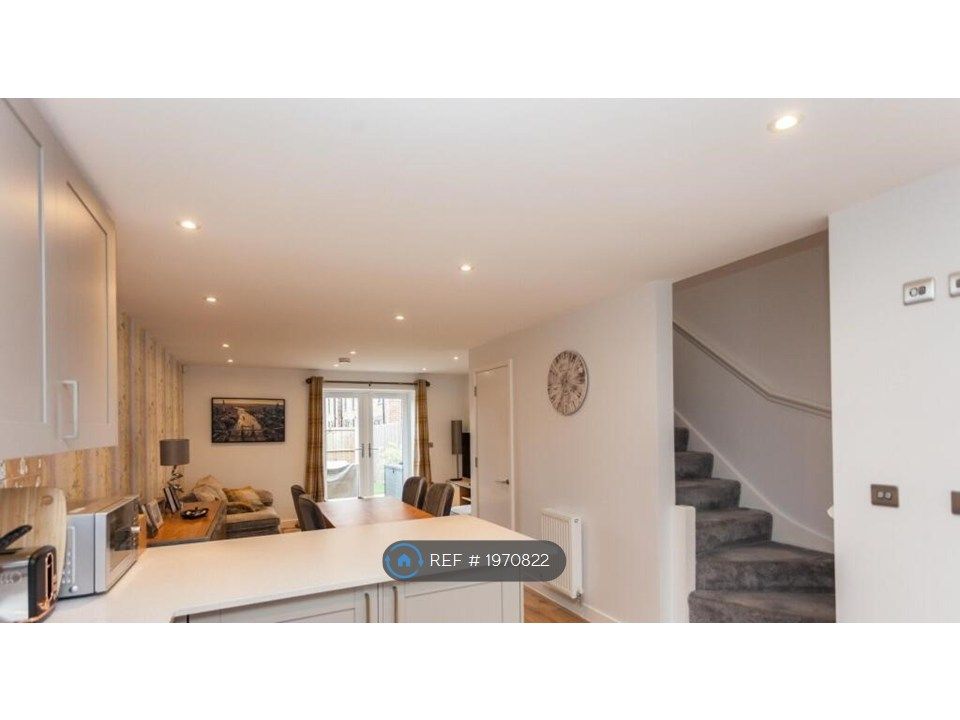 Property photo 1 of 16 Kitchen 1