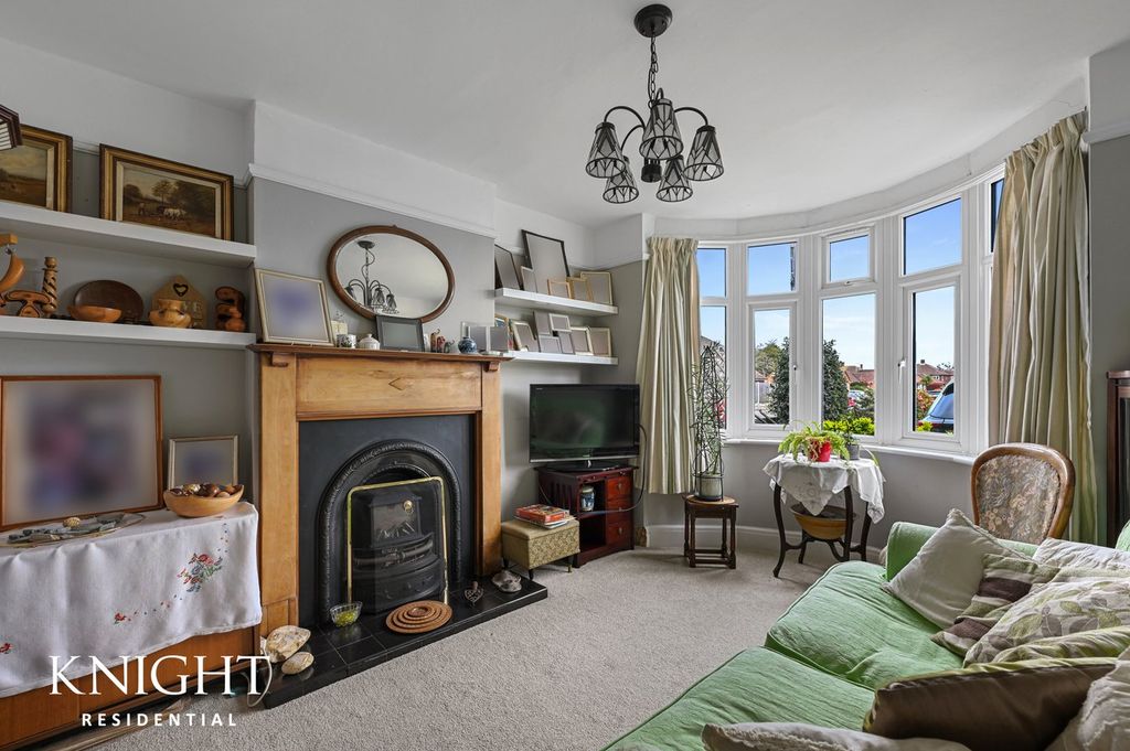 Property photo 3 of 23