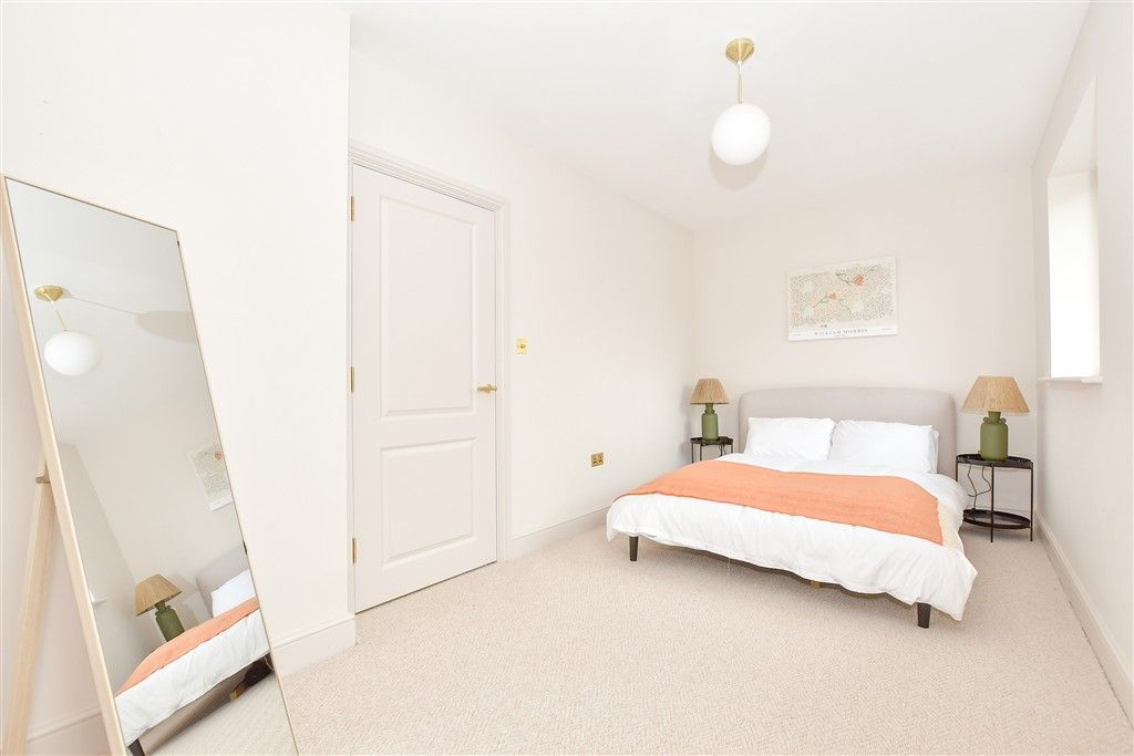 Property photo 3 of 13 Bedroom 2