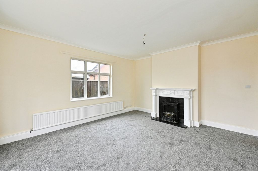 Property photo 3 of 20 Pbox-Img.Jpg