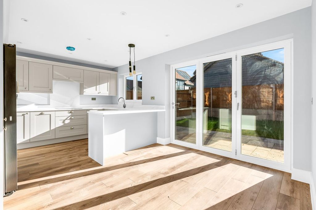 Property photo 3 of 26 Internal-S-4.Jpg