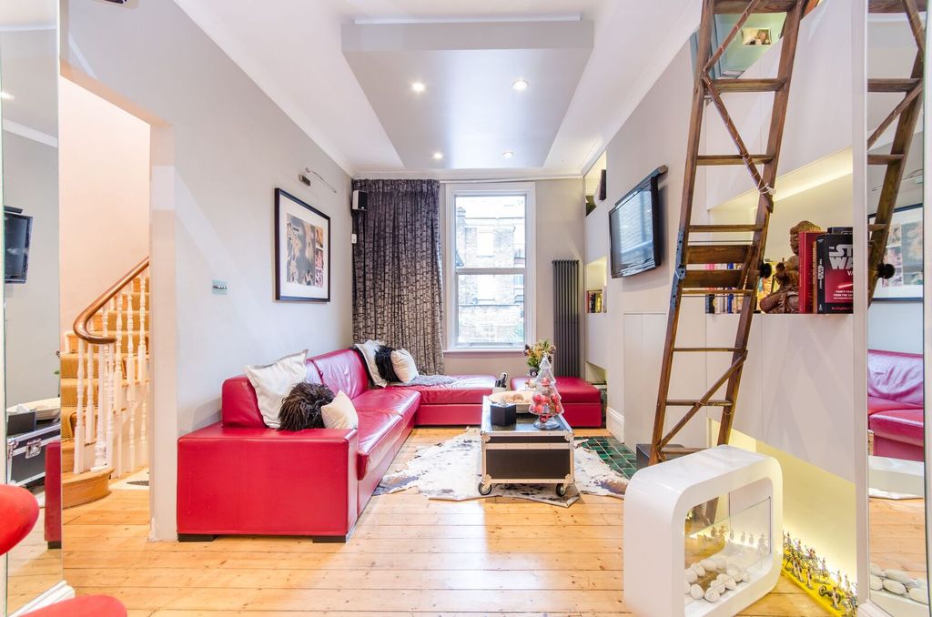 Property photo 1 of 67
