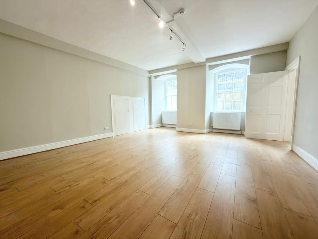 Property photo 3 of 8 Living Room