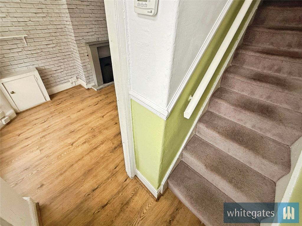 Property photo 3 of 18 Picture No. 05