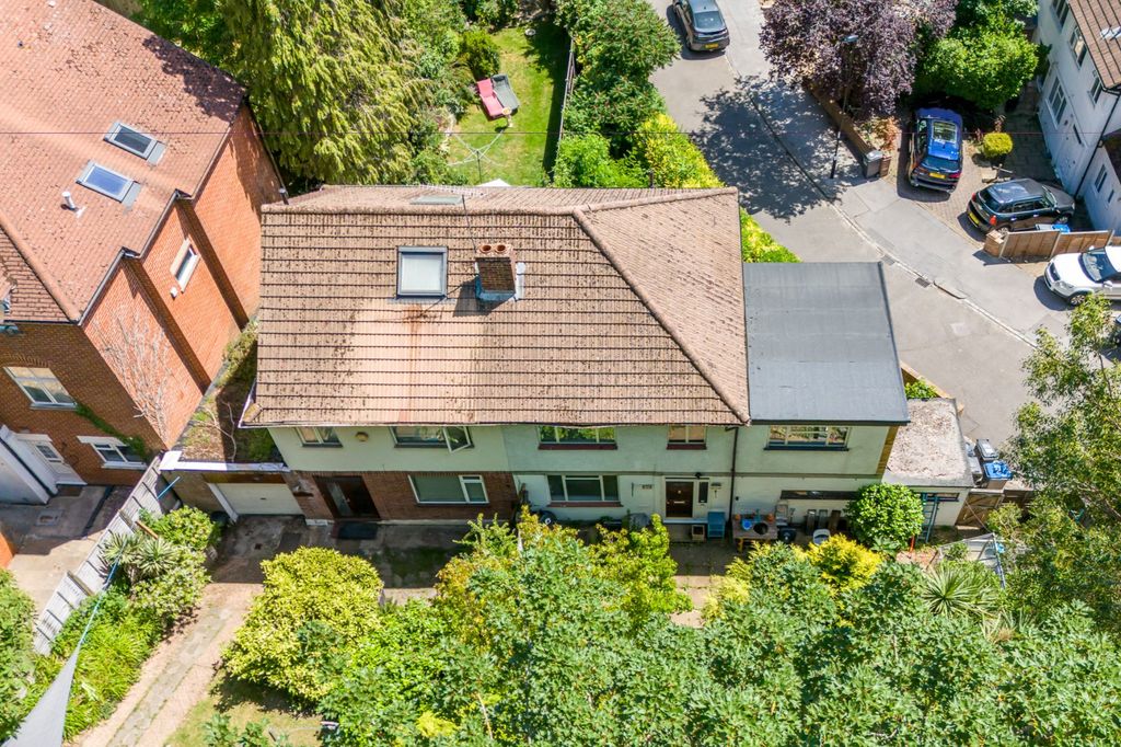 Property photo 3 of 16 98 Auckland Road, Upper Norwood, London Se19 2By