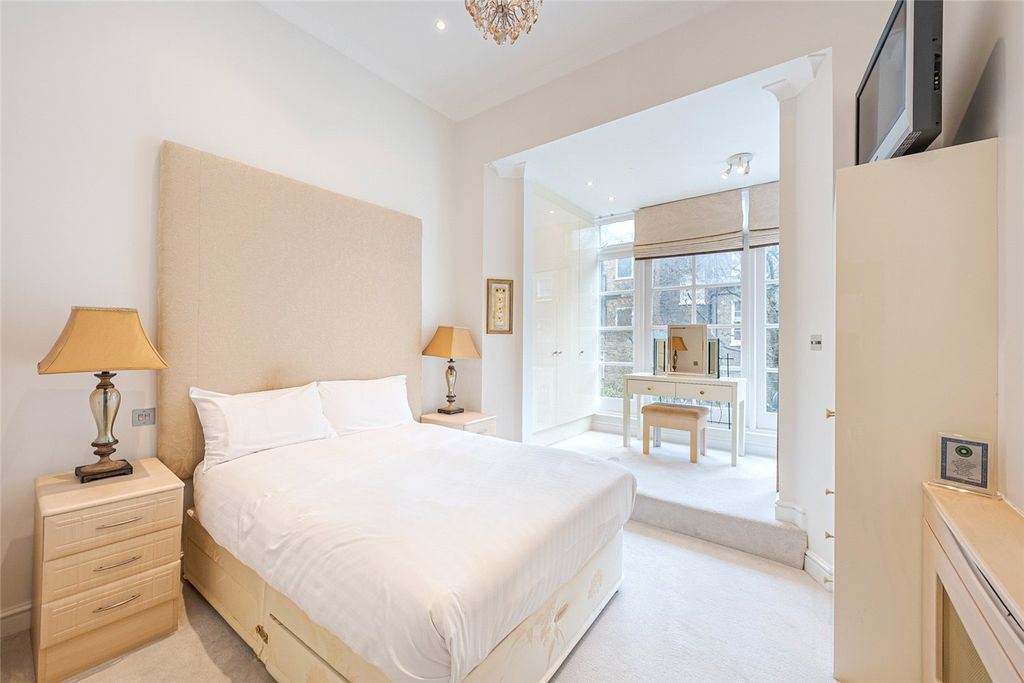 Property photo 3 of 12 Picture No. 08