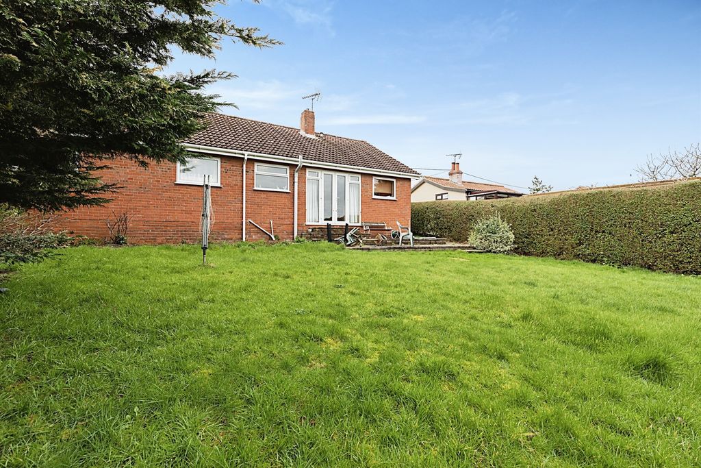 Property photo 3 of 14