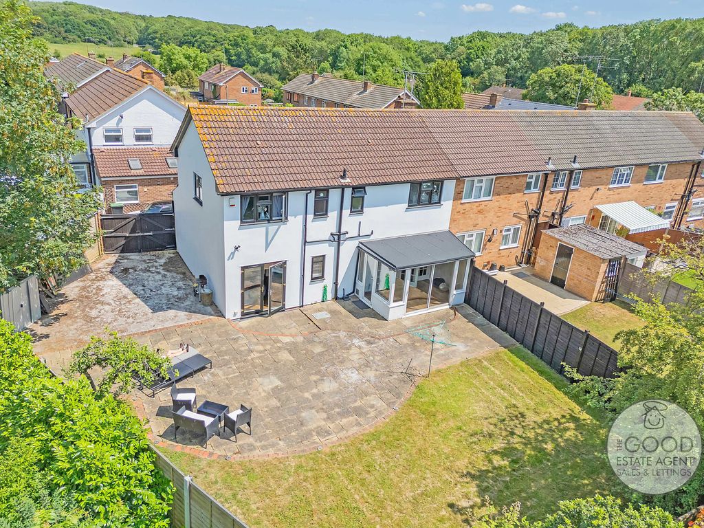 Property photo 2 of 18