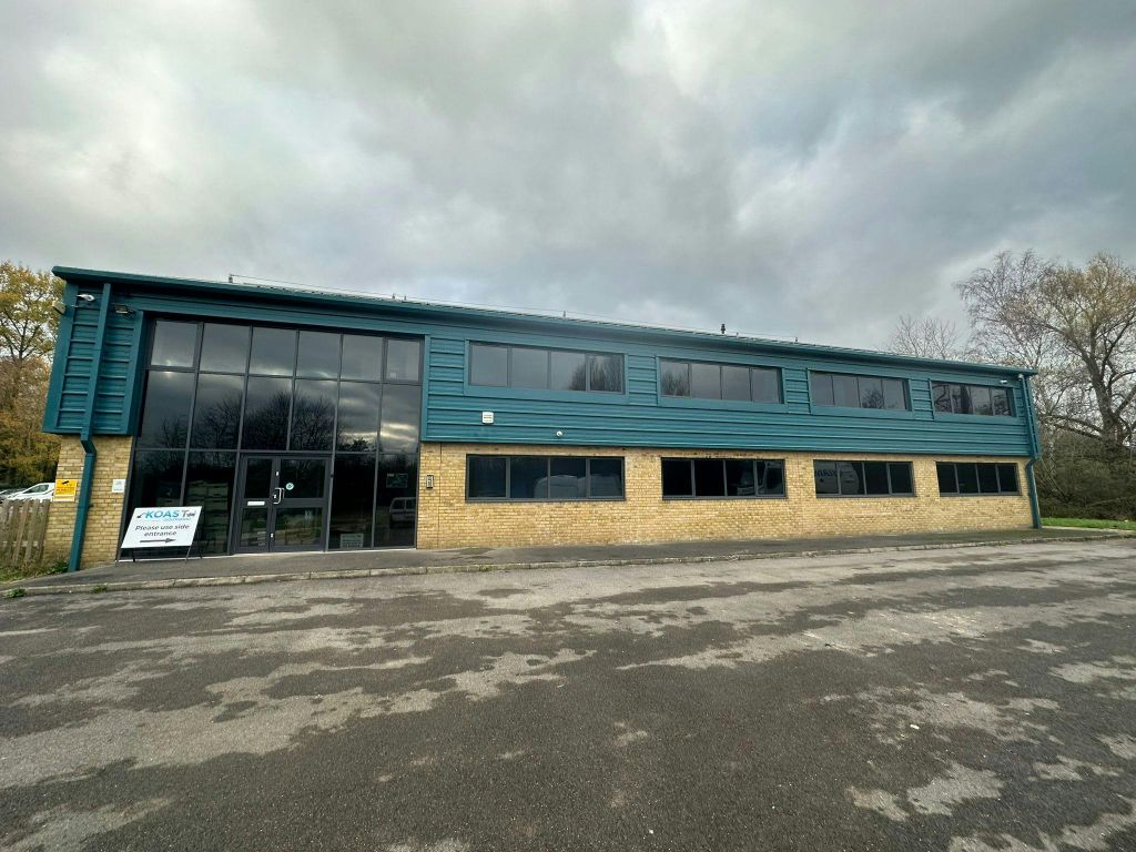 Property photo 2 of 14 E1F04082C9D840A99Fc34748Ec1DC144.Jpeg