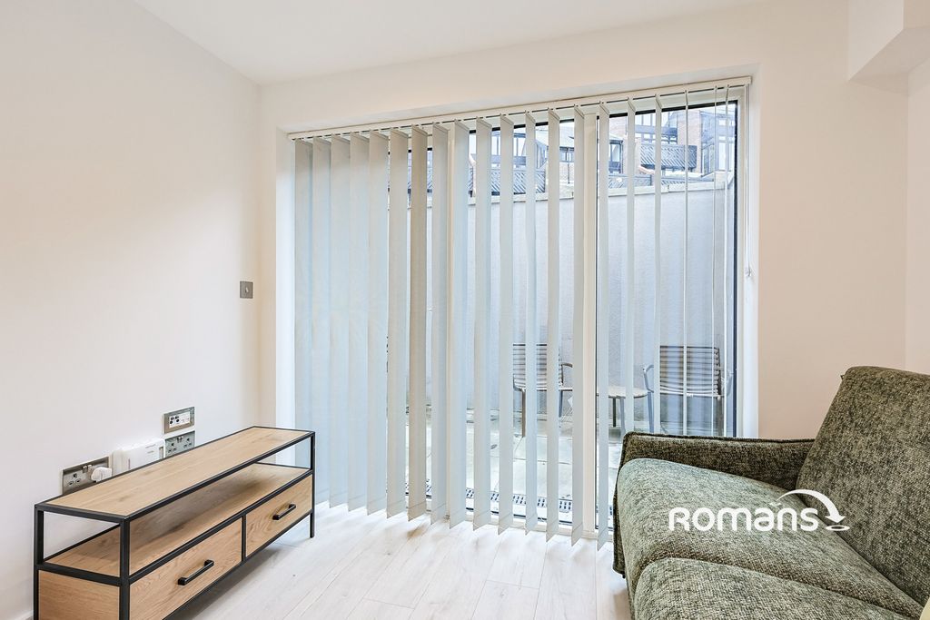 Property photo 1 of 10 Photo