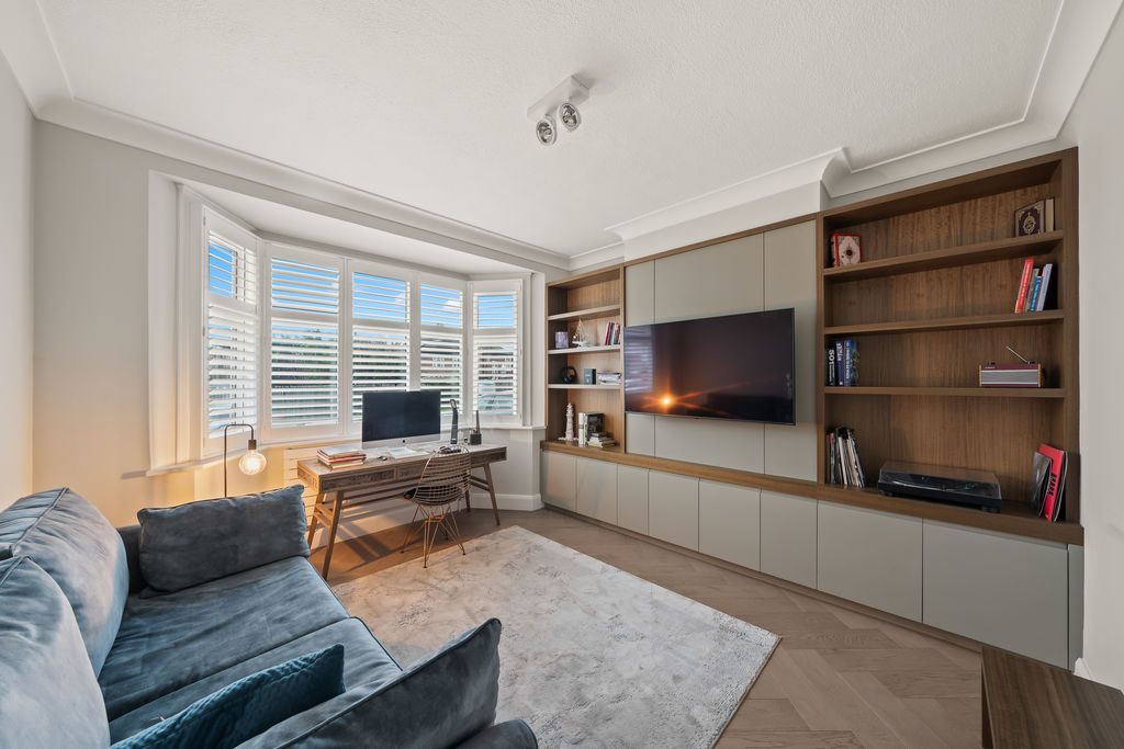 Property photo 2 of 26 Photo 11