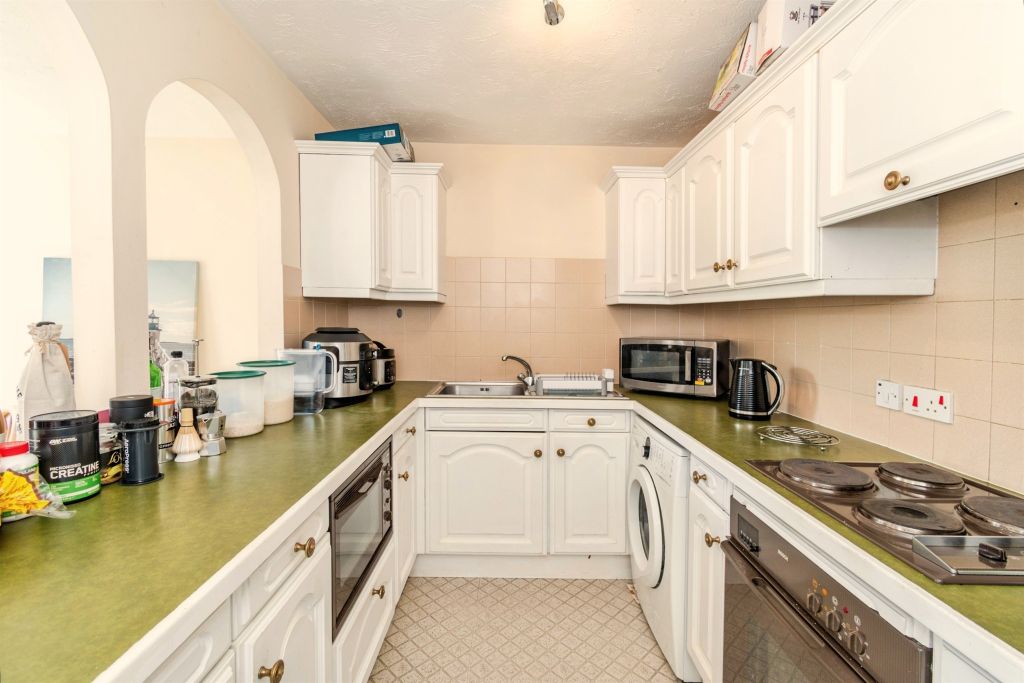 Property photo 2 of 15