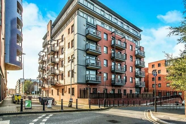 Property photo 1 of 11