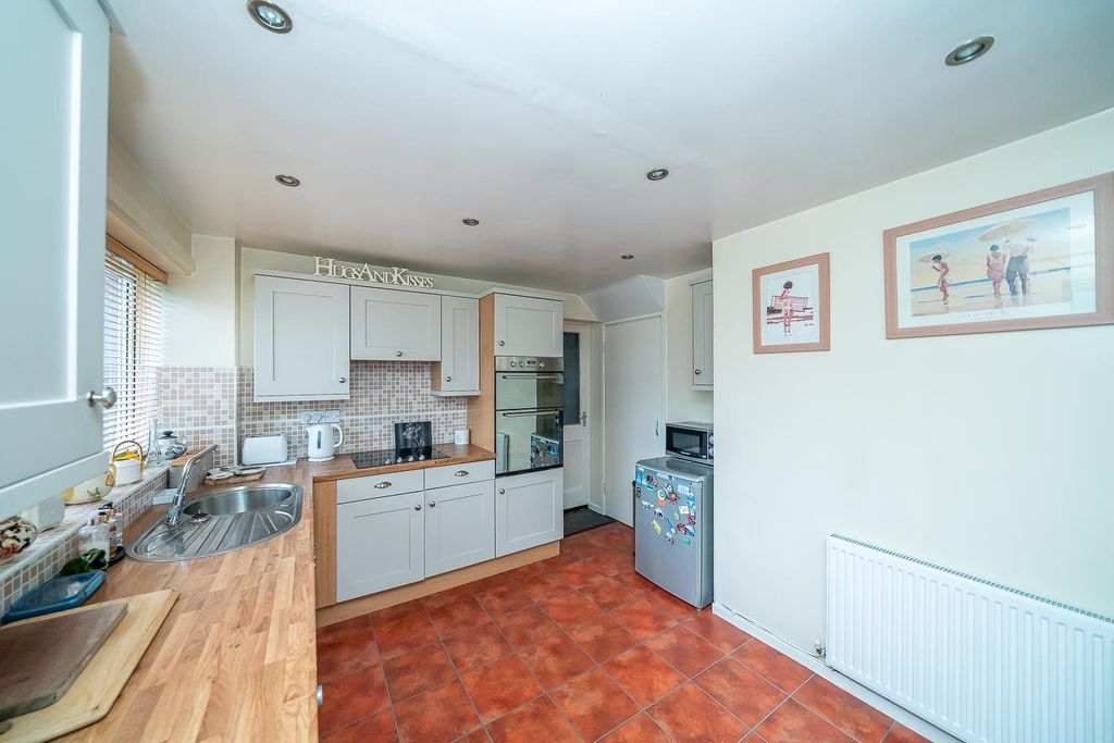 Property photo 3 of 26 Webbs-40.Jpg