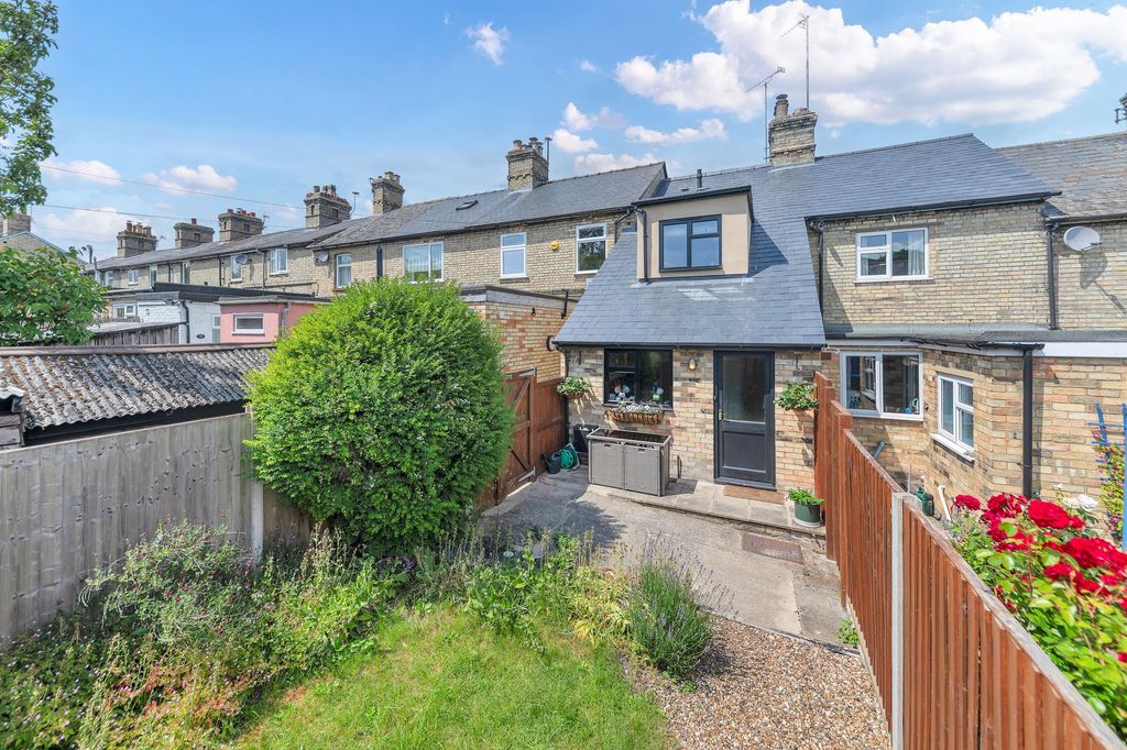 Property photo 1 of 24