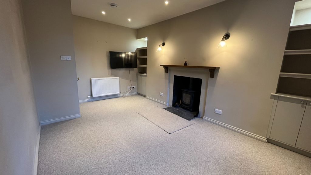 Property photo 3 of 26
