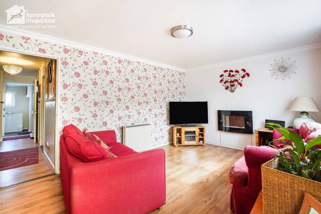 Property photo 3 of 17 Image 2