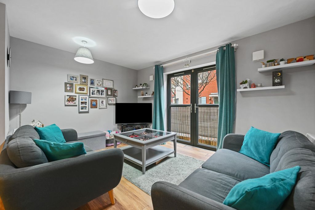 Property photo 2 of 10 Gallery