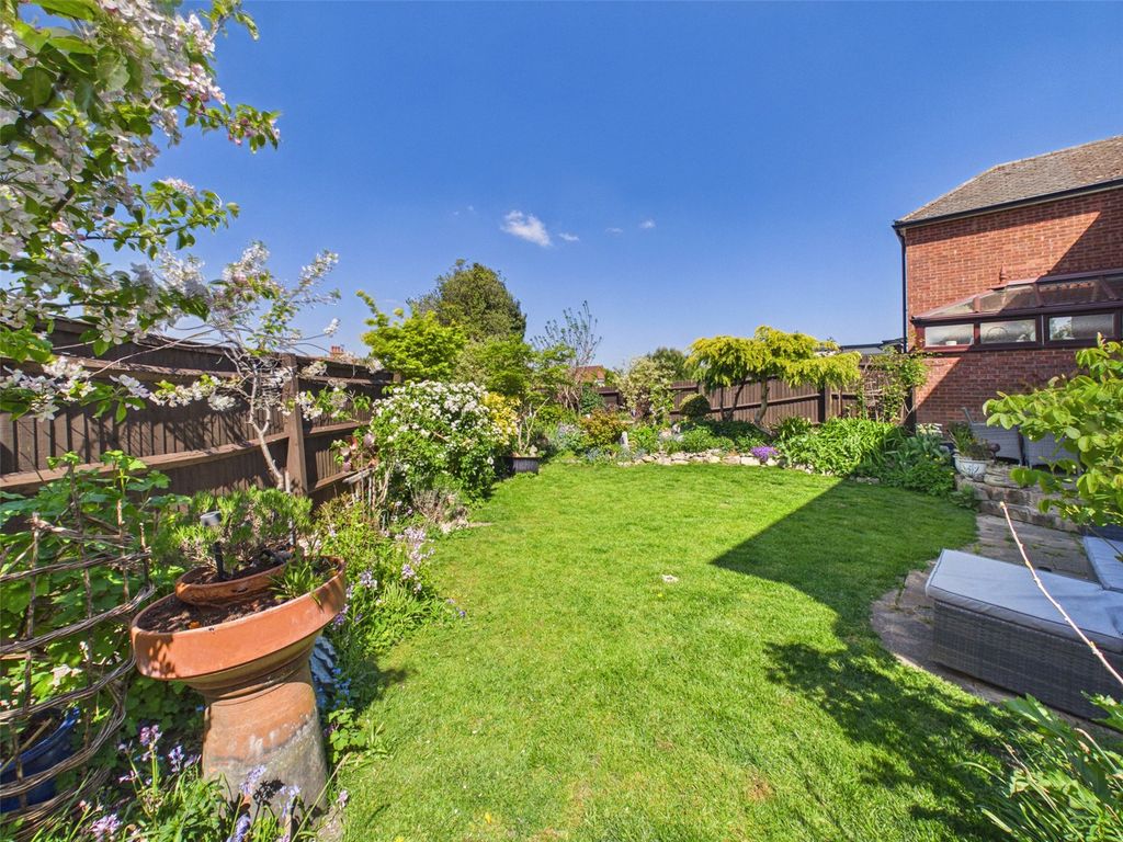 Property photo 2 of 15 Picture No. 19