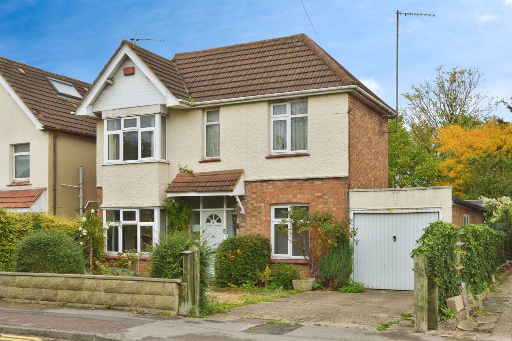 Property photo 1 of 17