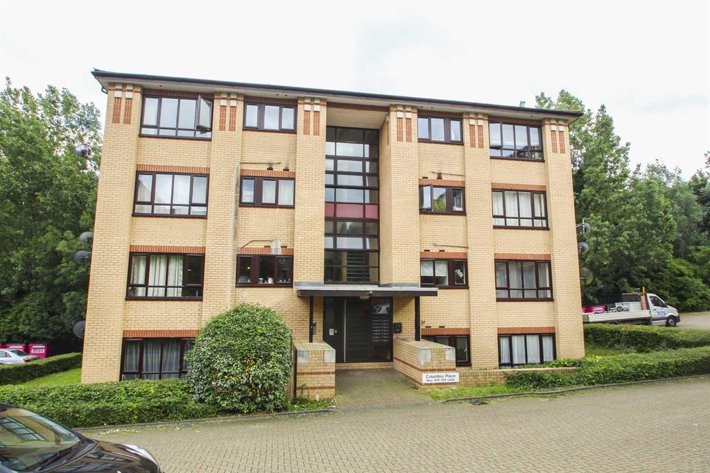 Property photo 2 of 8