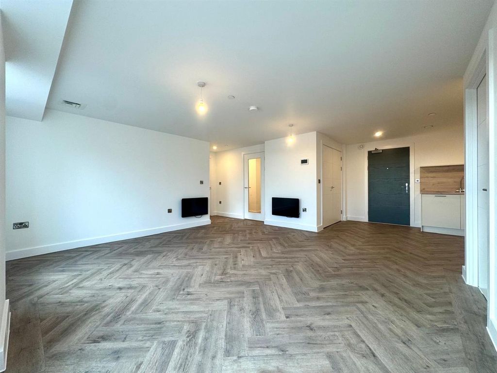 Property photo 3 of 16 Lounge Pic 1.Jpeg