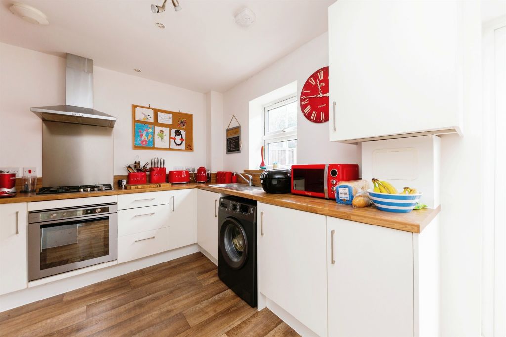 Property photo 3 of 17