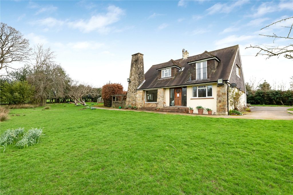 Property photo 2 of 28 Stephens Farm