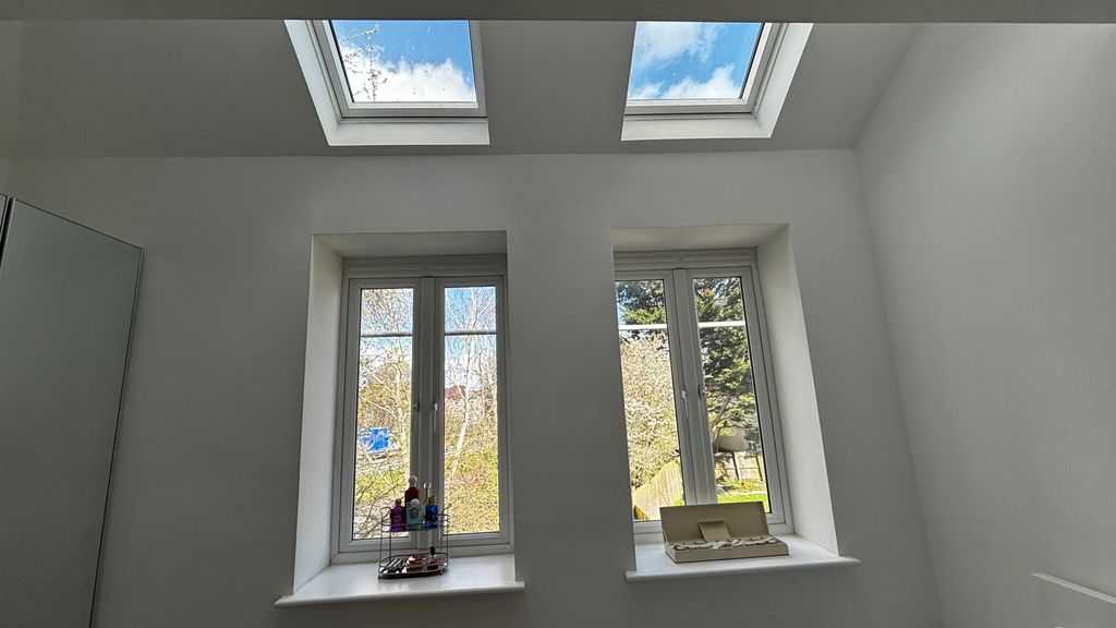 Property photo 3 of 10 View
