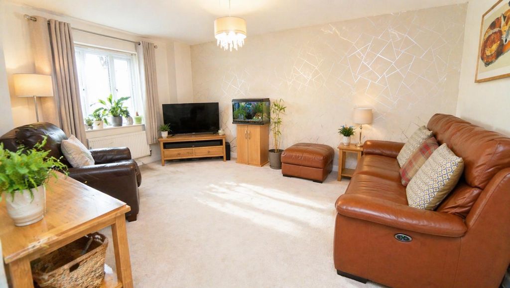 Property photo 3 of 9 Lounge1.Png