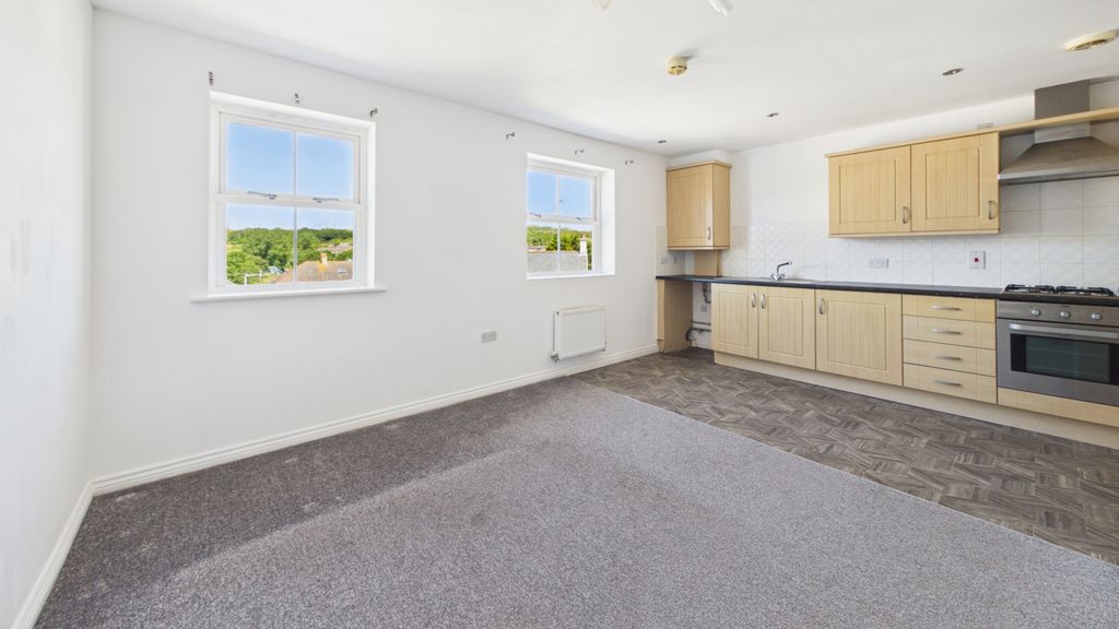 Property photo 2 of 12 Gallery