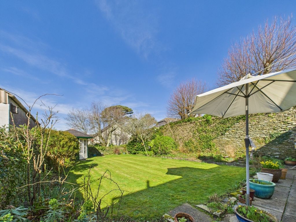 Property photo 2 of 25 3438515