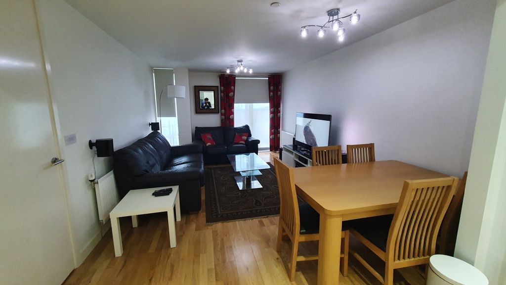 Property photo 3 of 10