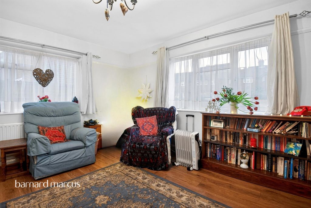 Property photo 3 of 9