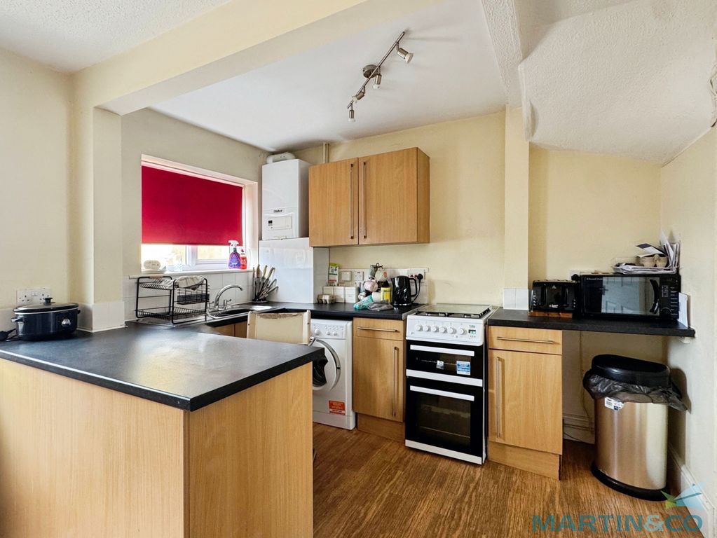 Property photo 2 of 12 32Fc9668--42Ef-A601-Acfd1BA54F9B-31904-00001032834