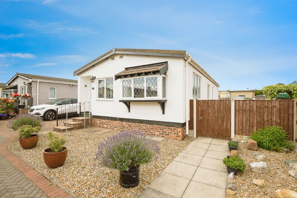 Property photo 3 of 17
