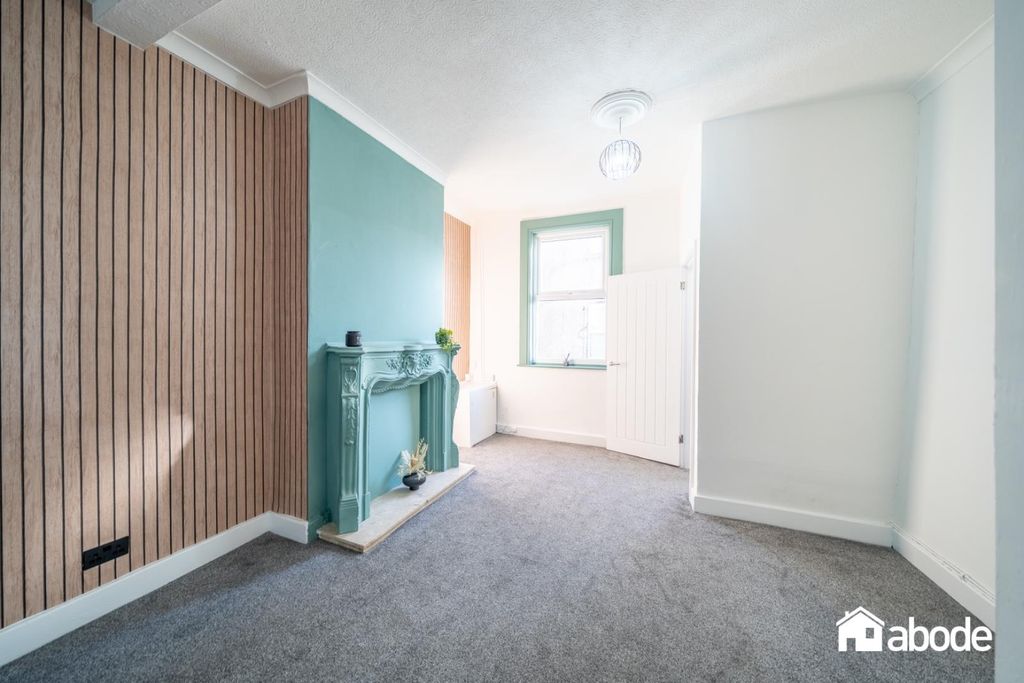 Property photo 3 of 16 Dsc02959-Hdr.Jpg