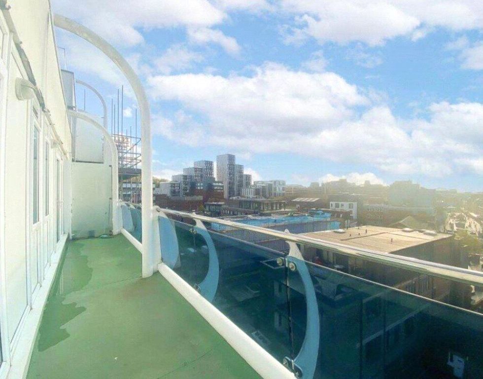 Property photo 3 of 6 Picture No. 08