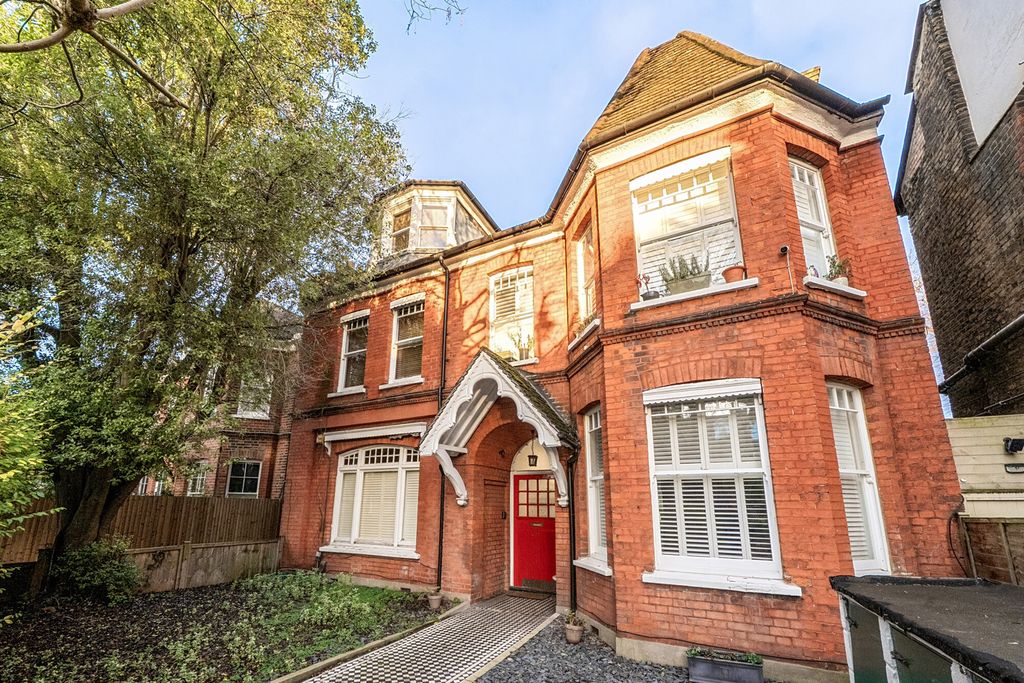 Property photo 1 of 13 1404462-7-697A35F...